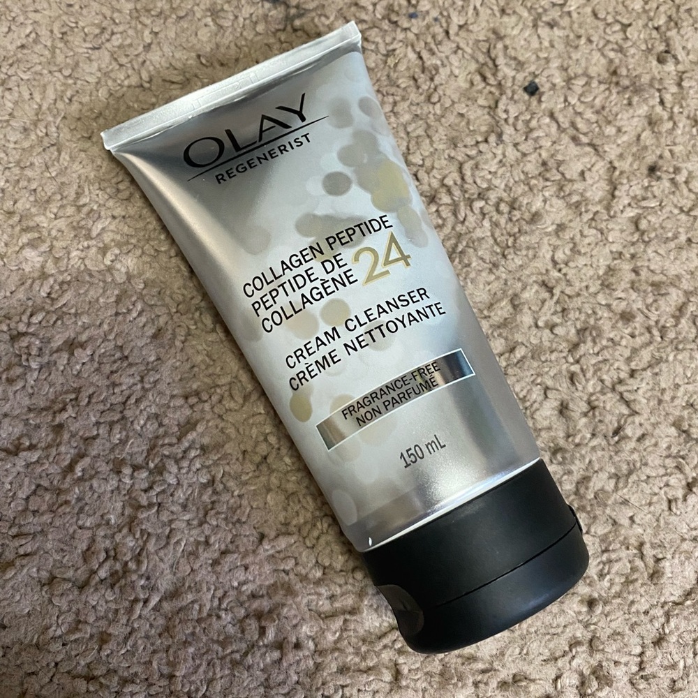 Olay Regenerist Collagen Peptide 24 Cleanser